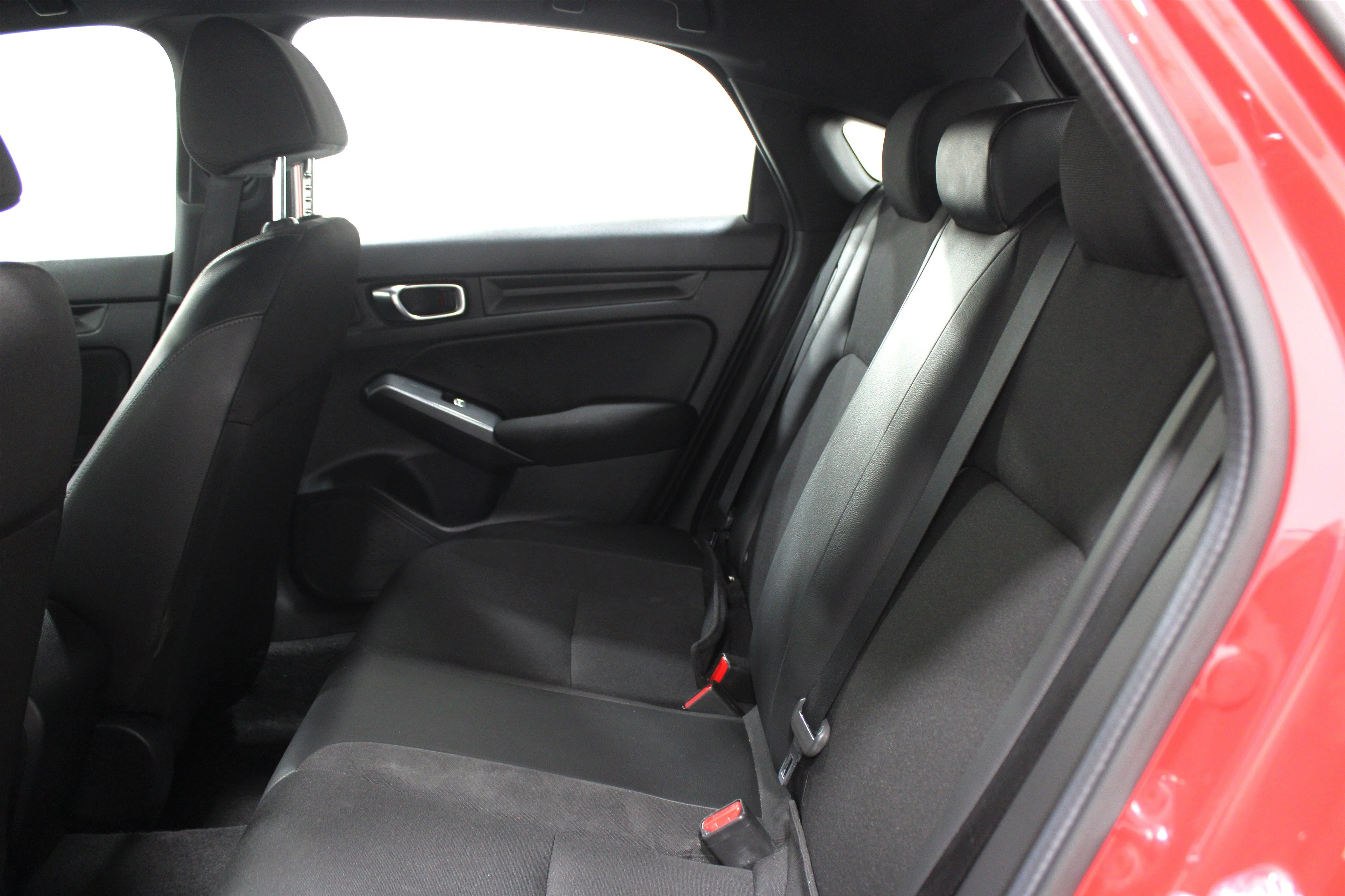 2025 Honda Civic Hatchback Sport - Photo 19