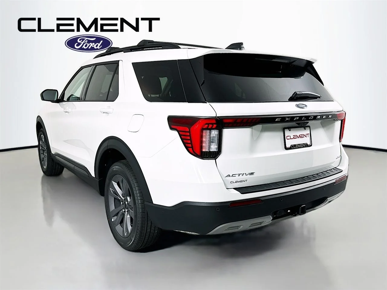 New 2026 Star White Metallic Tri-Coat Ford Active image 8