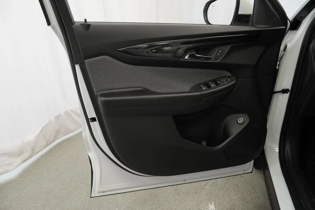 New 2026 Summit White Chevrolet LT image 22