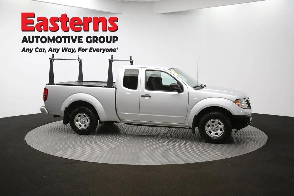 Used 2019 Silver Nissan S image 45