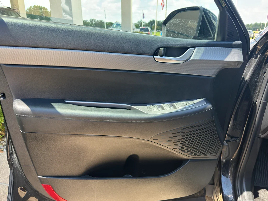 Used 2022  Hyundai SEL image 10