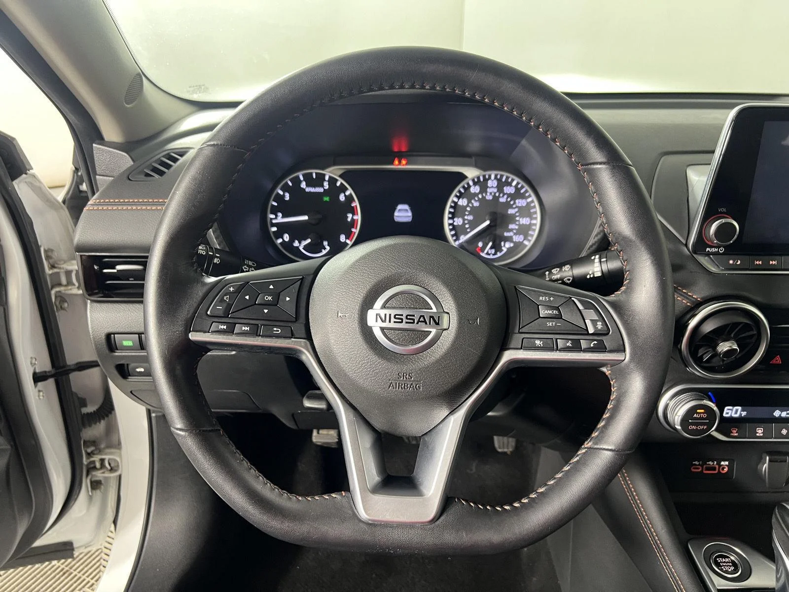Used 2021 Aspen White/Super Black Nissan SR image 13