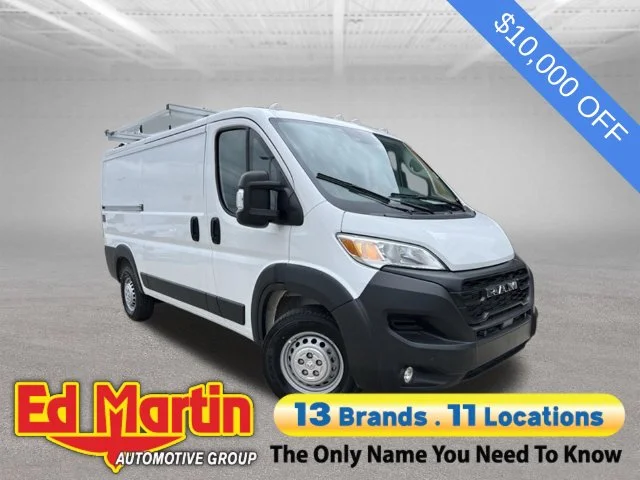 Used 2025 White Ram TRADESMAN image 1