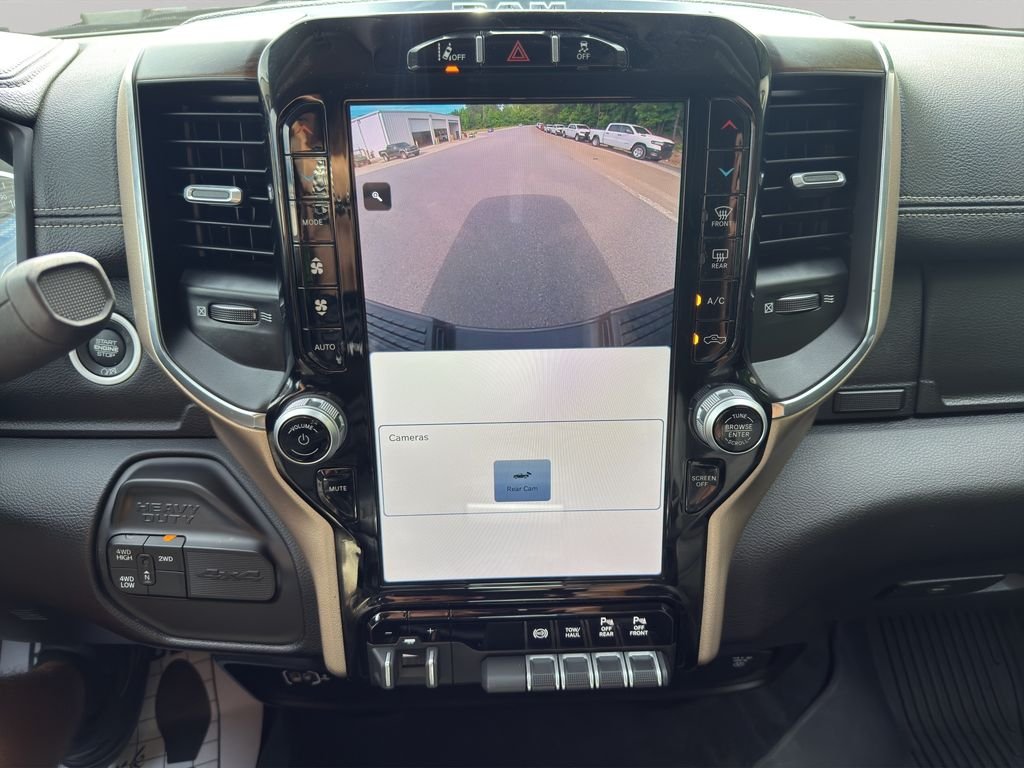 Used 2024 Granite Crystal Metallic Clearcoat Ram Laramie image 29
