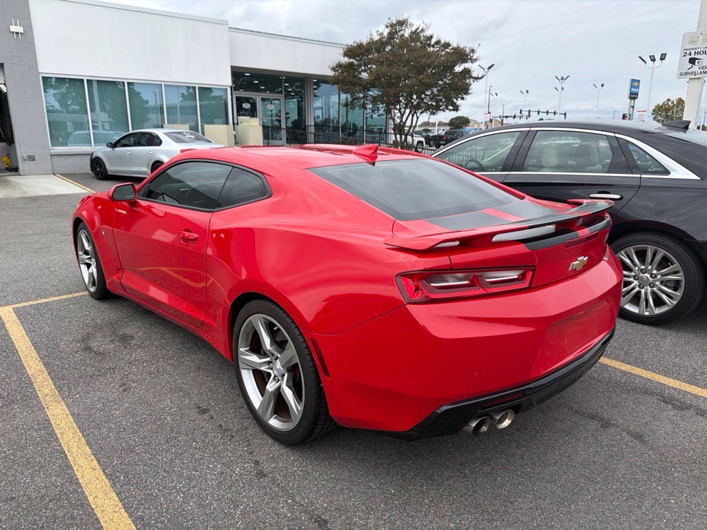 Used 2016 RED HOT Chevrolet 2SS image 3