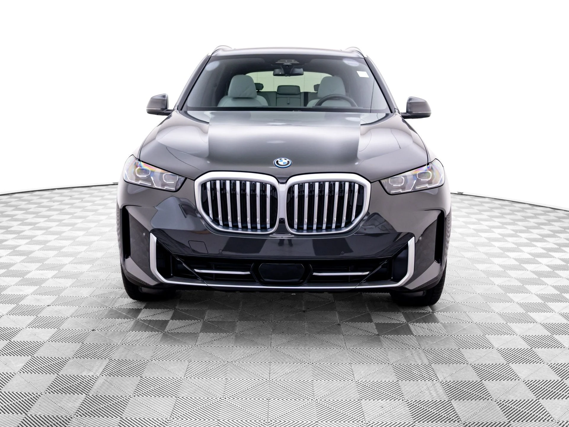 New 2026 Gray BMW xDrive50e image 10