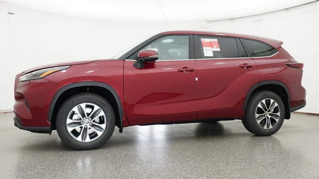 New 2026 Ruby Flare Pearl Toyota XLE image 4