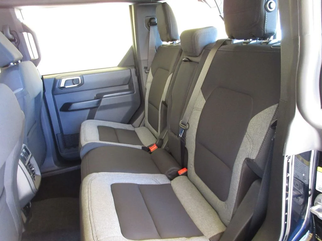 2025 Ford Bronco 4-Door Base - Photo 24