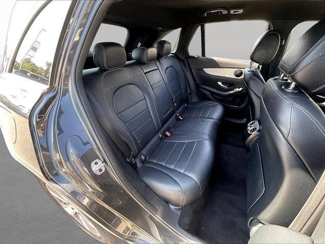 Used 2022 Gray Mercedes-Benz GLC 300 image 26