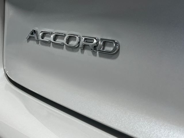 New 2026 Platinum White Pearl Honda LX image 5