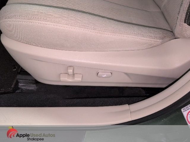 Used 2010 Green Subaru 2.5i Premium image 14