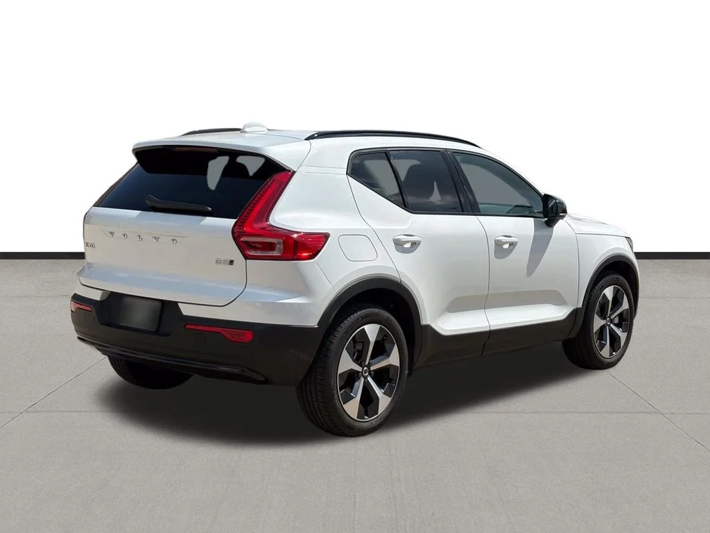 Certified Used 2026 Crystal White Volvo Plus image 5