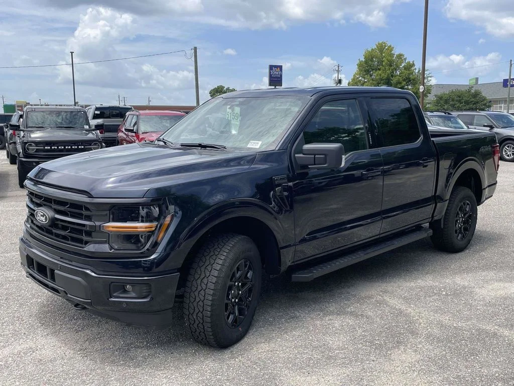 New 2026 Antimatter Blue Metallic Ford XLT image 7