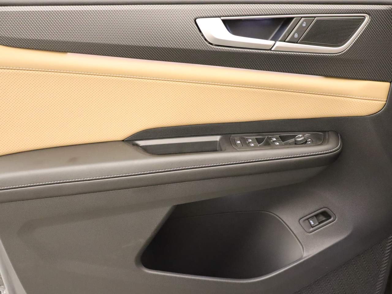 2026 Volkswagen Atlas Cross Sport SEL - Photo 16