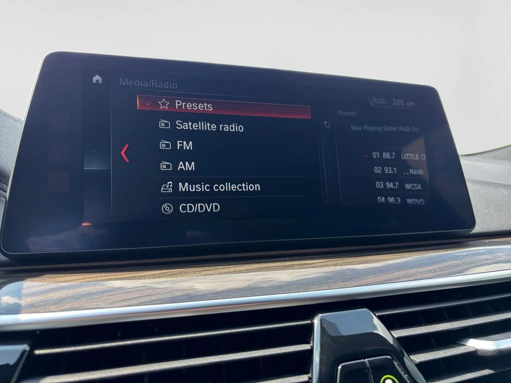 Used 2018 Black BMW 640 Gran Turismo i xDrive image 25