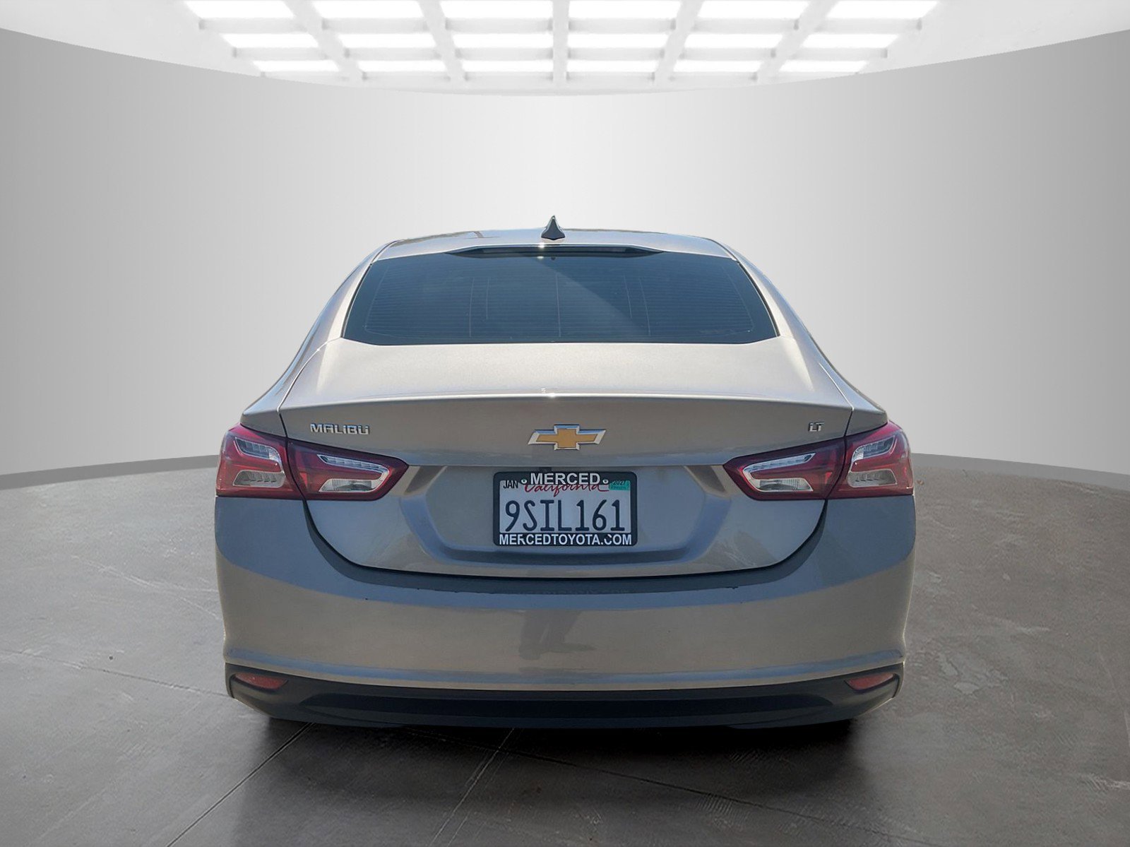 Used 2022 Mineral Gray Metallic Chevrolet LT image 4
