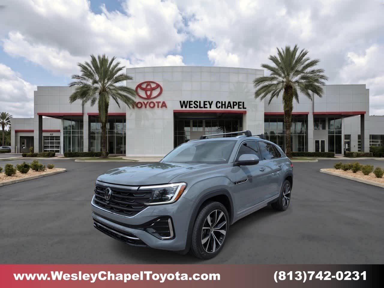 Pre-Owned 2024 Volkswagen Atlas Cross Sport 2.0T SEL Premium R