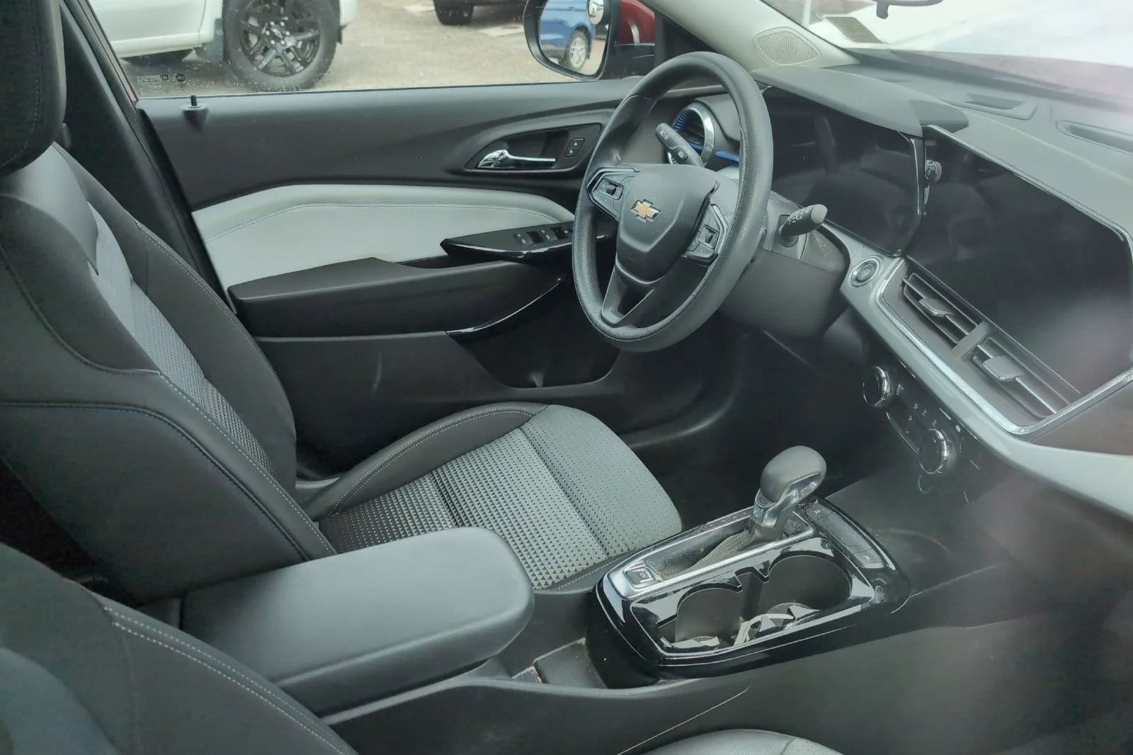 Used 2024 Crimson Metallic Chevrolet LT image 5
