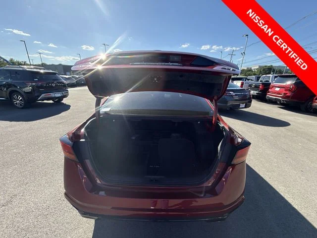 Used 2024 Red Nissan 2.5 SR image 23