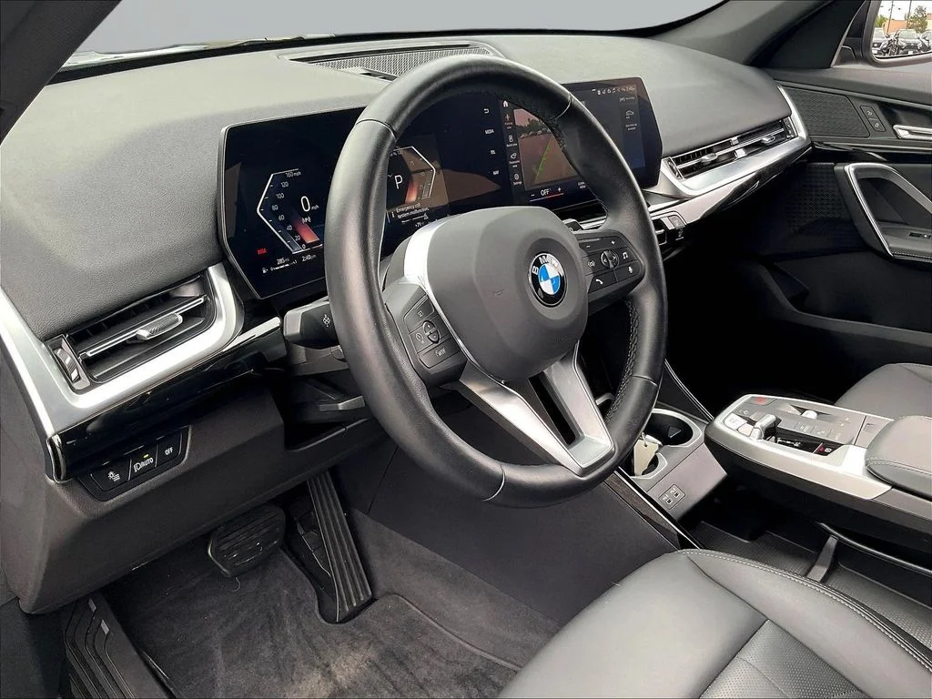 Used 2023 Black Sapphire Metallic BMW xDrive28i image 19