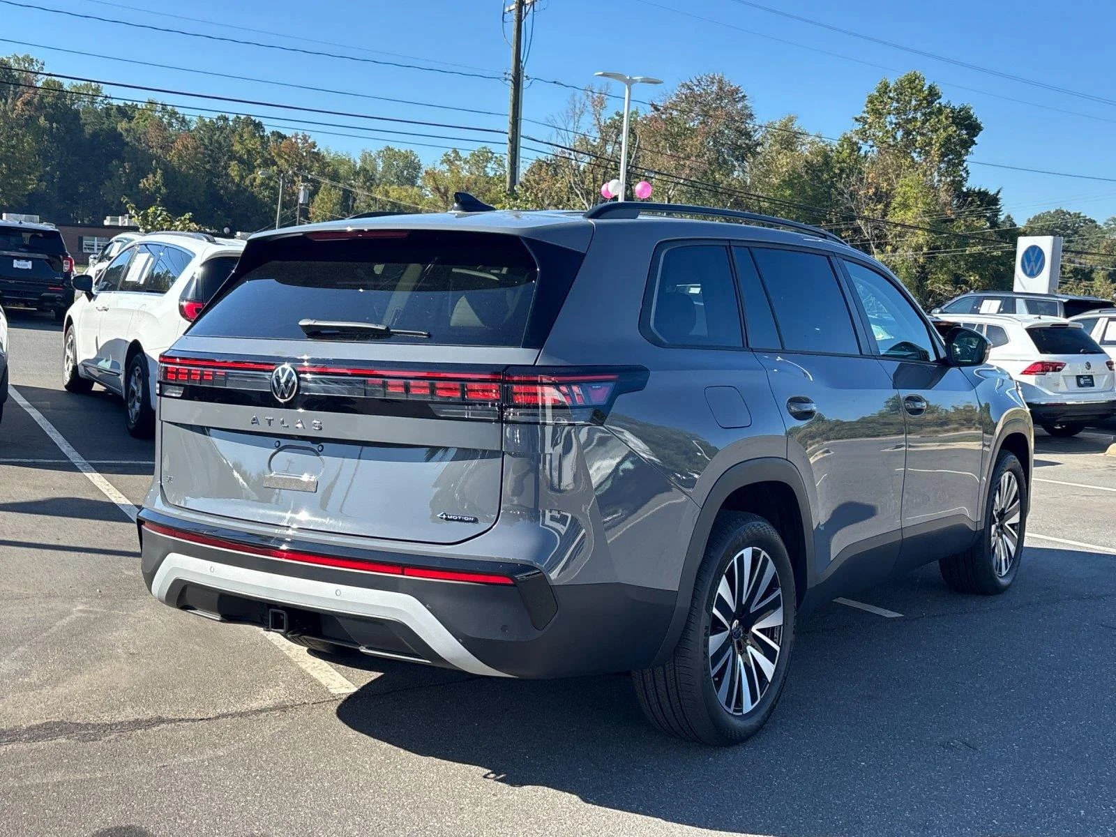 New 2027 Pure Gray Volkswagen SE w/Technology image 5