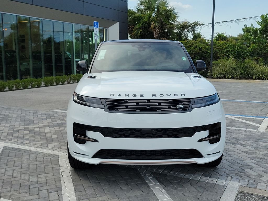 New 2026 Fuji White Land Rover Dynamic SE image 8