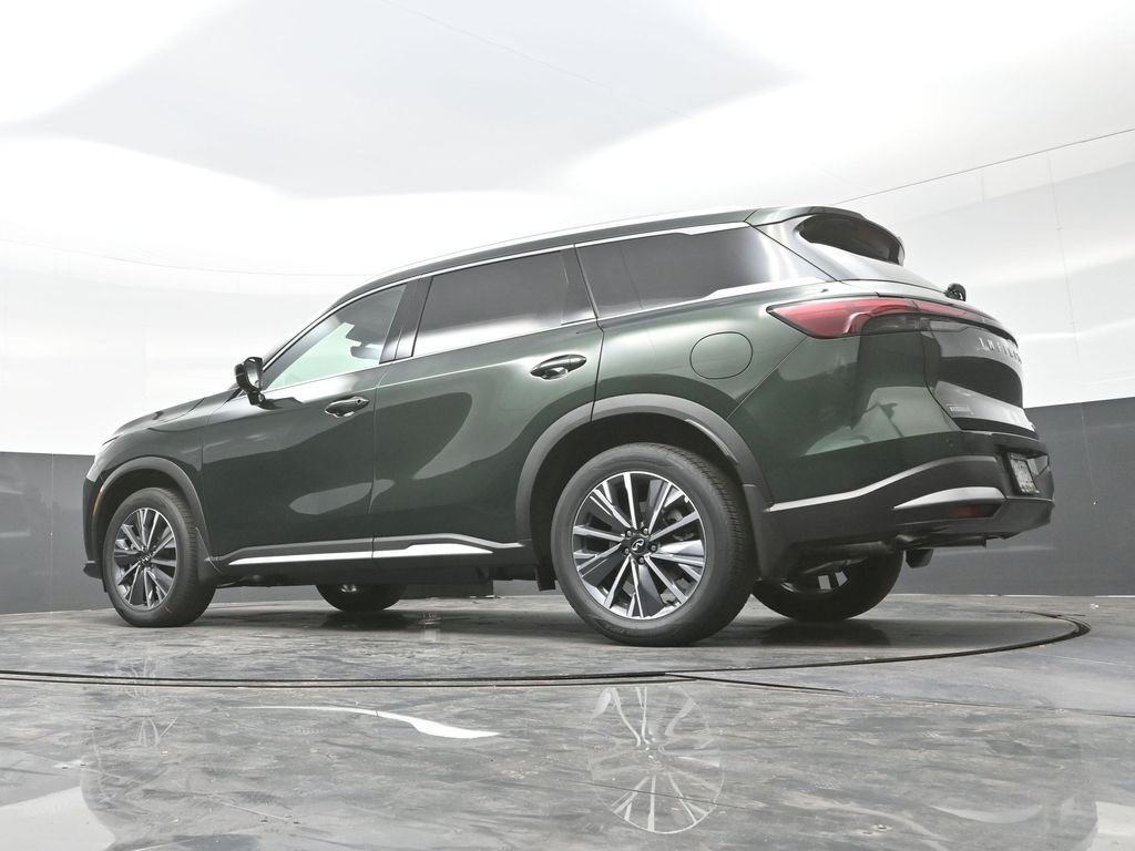 New 2026 Green INFINITI LUXE image 30