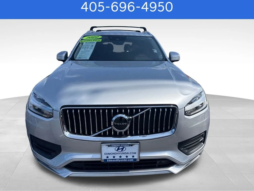 Pre-Owned 2022 Volvo XC90 Momentum