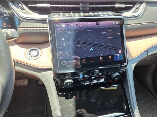 Certified Used 2025 Gray Jeep Summit image 25