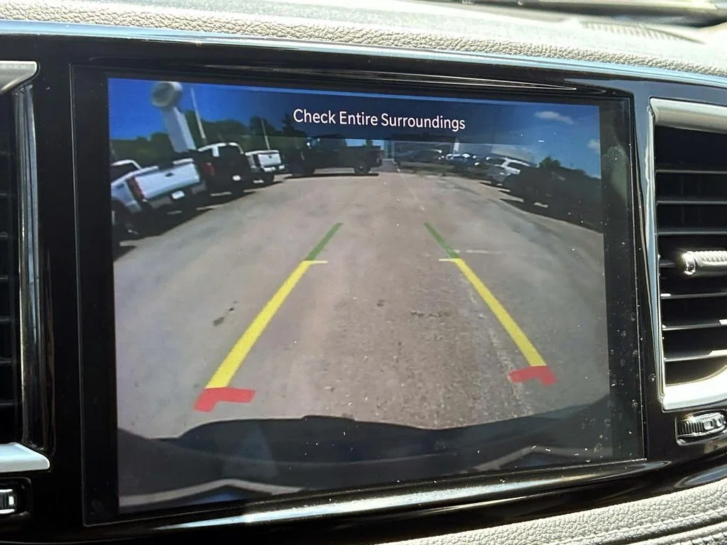 Used 2022 White Chrysler Touring L image 31