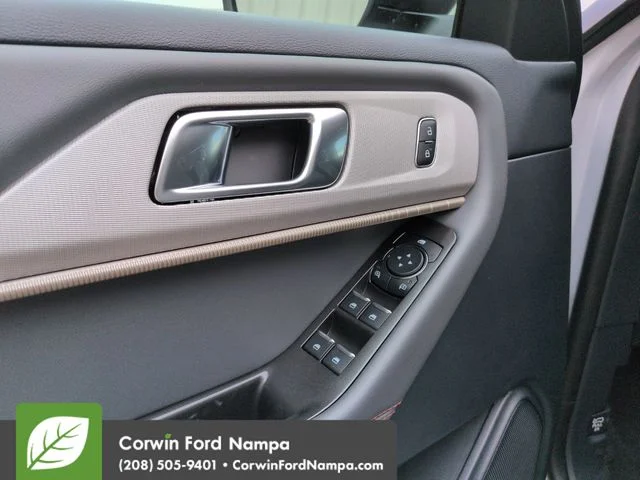 New 2026 Space White Metallic Ford Active image 11