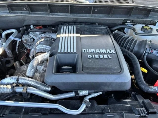 Used 2025 Onyx Black GMC AT4 image 25