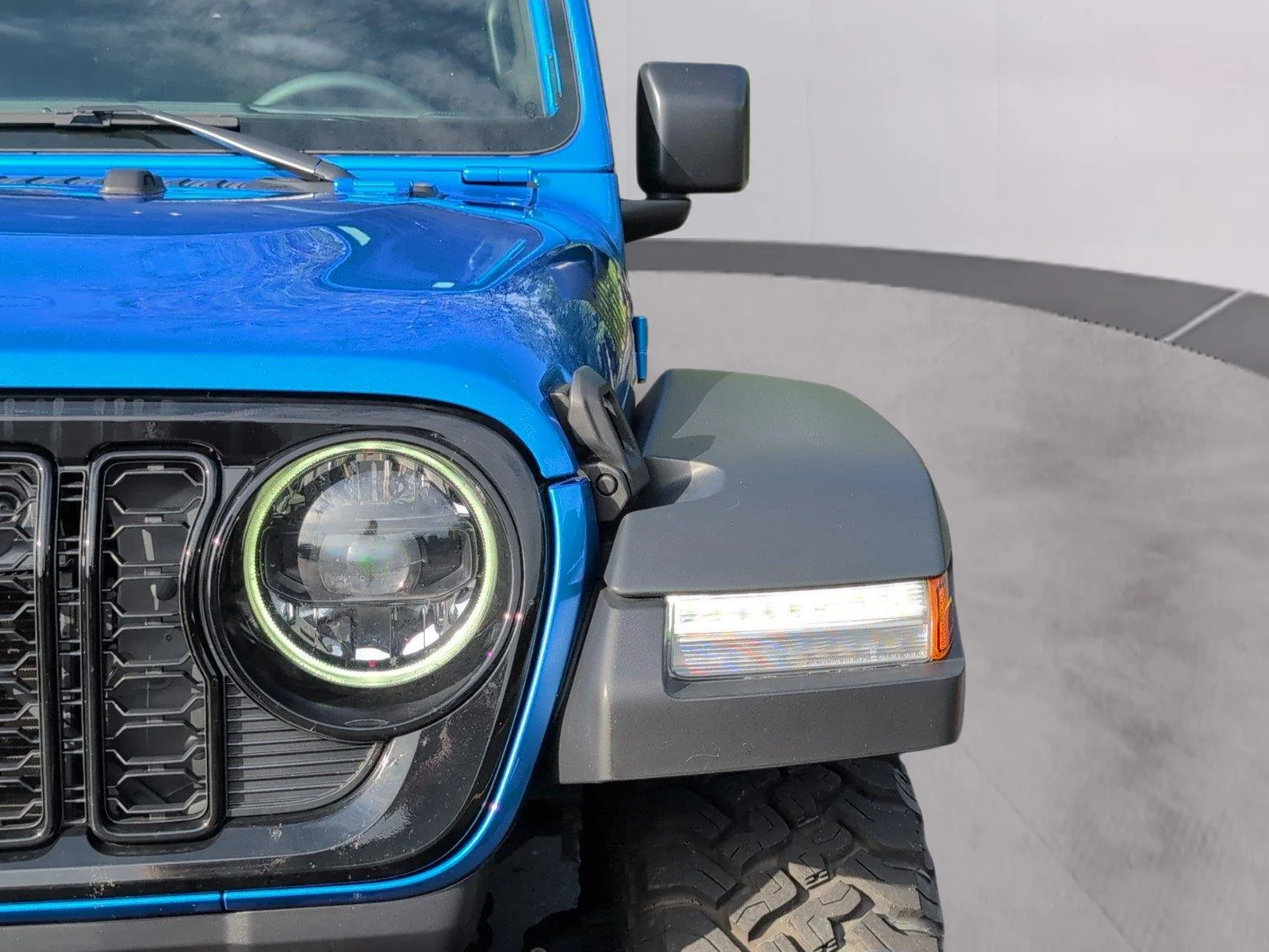 Used 2025 Hydro Blue Pearlcoat Jeep Willys image 35