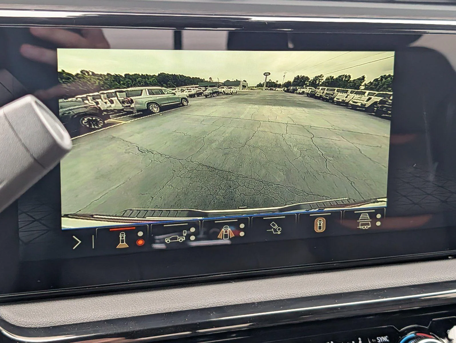 New 2026 Summit White GMC AT4 image 20