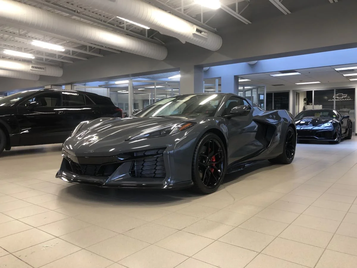 New 2027 Grey Chevrolet Conv w/2LZ image 5
