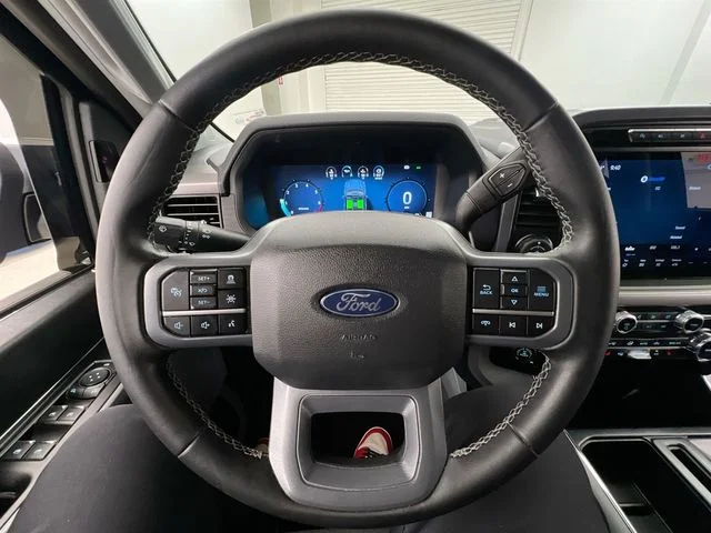 Used 2024 Blue Ford XLT image 29