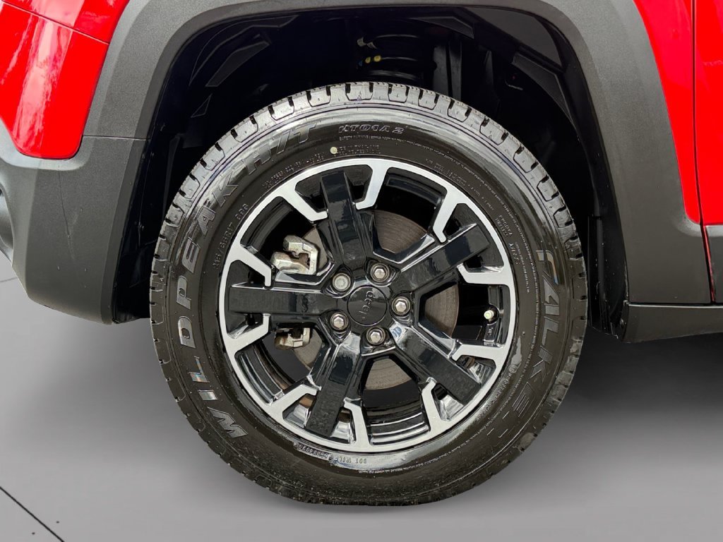 Used 2023 Colorado Red Clearcoat Jeep Trailhawk image 15