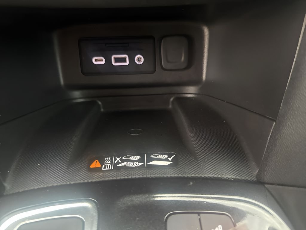 2023 Chevrolet Equinox Premier - Photo 24