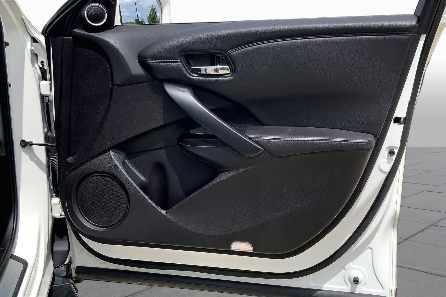 Used 2017 White Diamond Pearl Acura w/Technology Pkg image 23