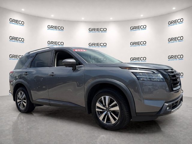 2022 Nissan Pathfinder SL