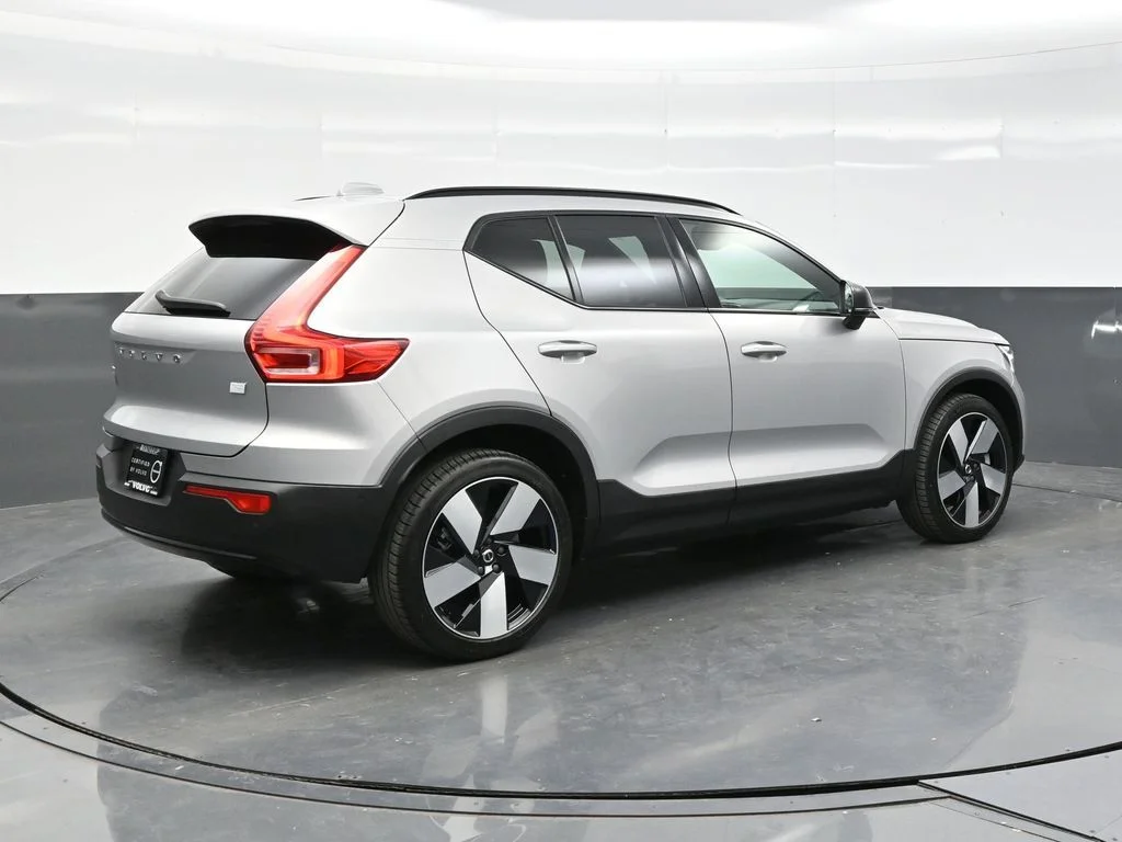 Certified Used 2023 Silver Dawn Volvo Ultimate image 7