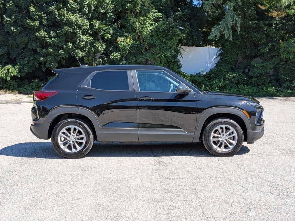 Used 2025 Black Chevrolet LS image 2