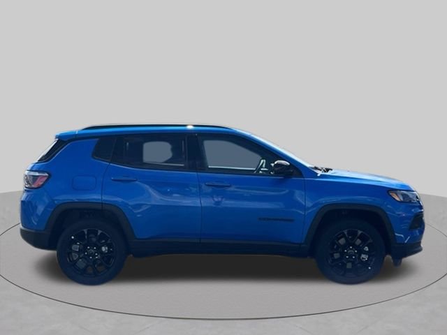 New 2026 Hydro Blue Pearlcoat Jeep Latitude image 6