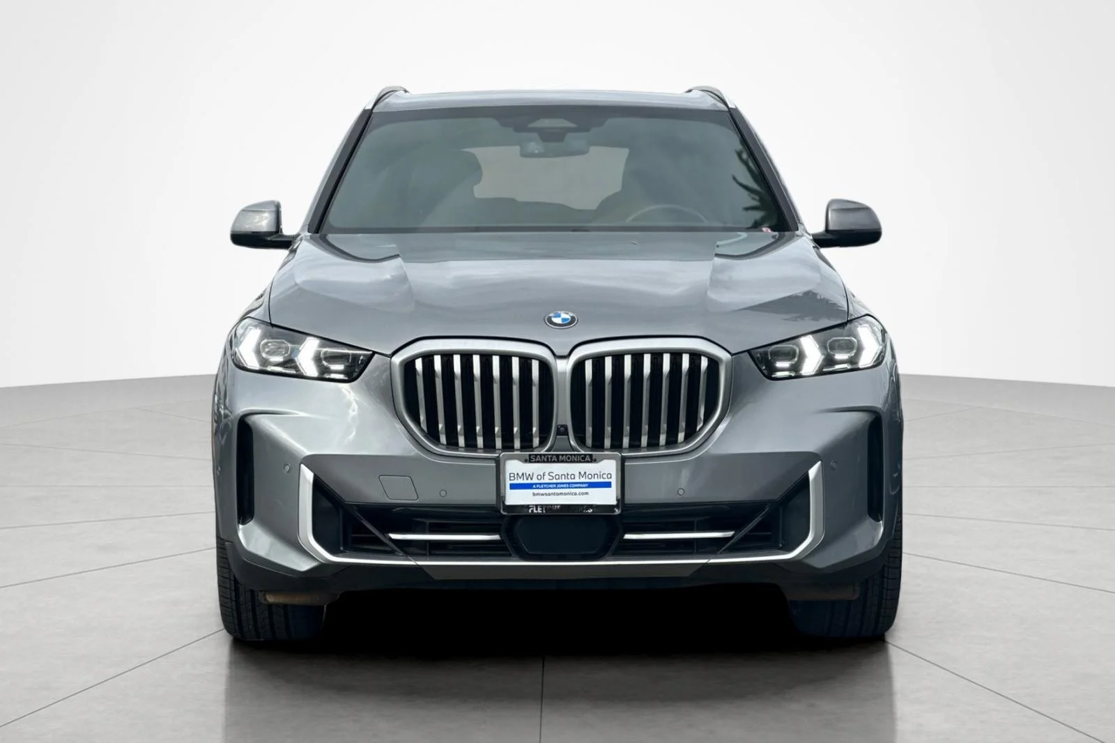 Used 2024 Skyscraper Grey Metallic BMW xDrive40i image 8