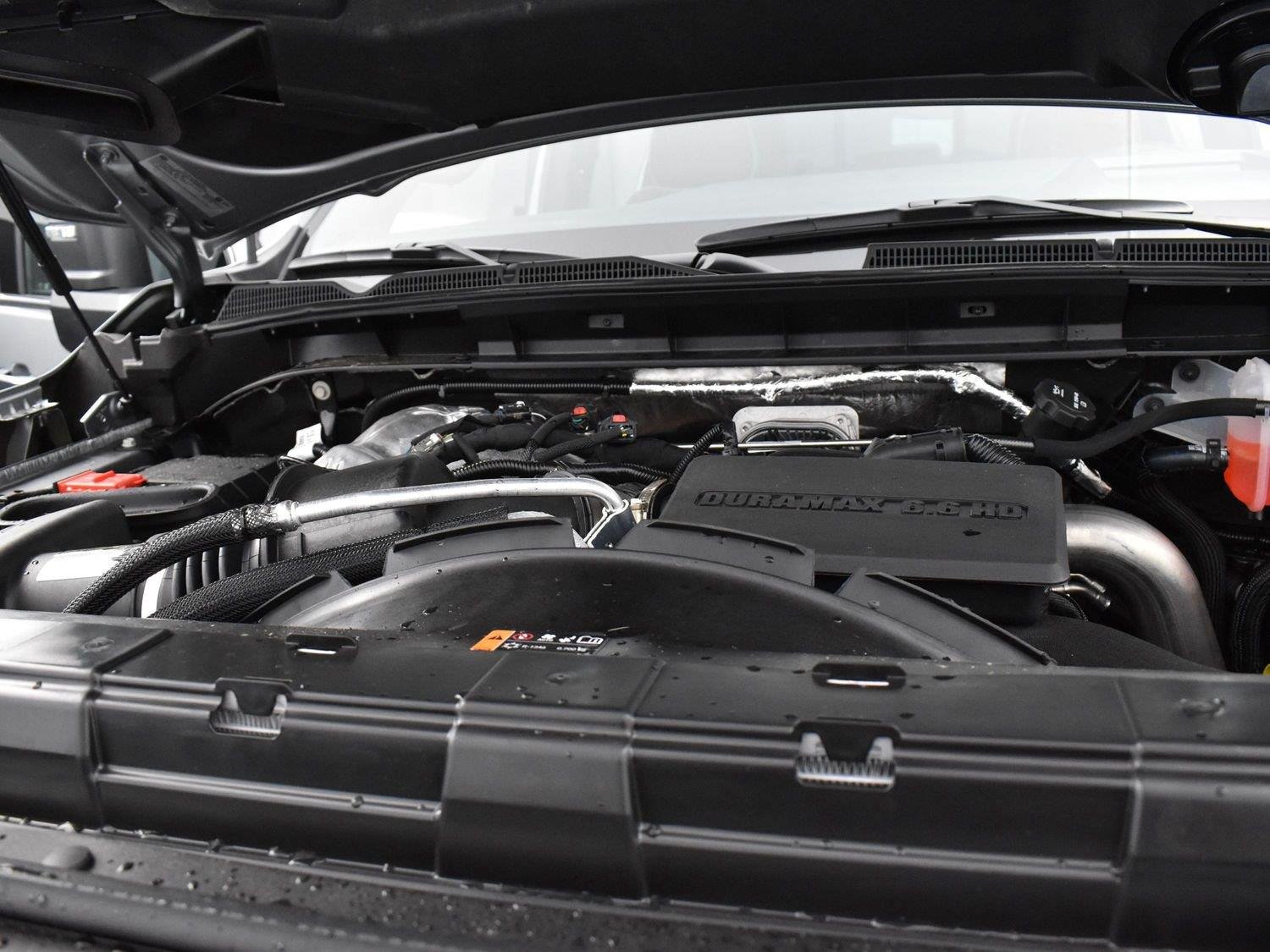 Used 2025 Sterling Metallic GMC Denali Ultimate image 37