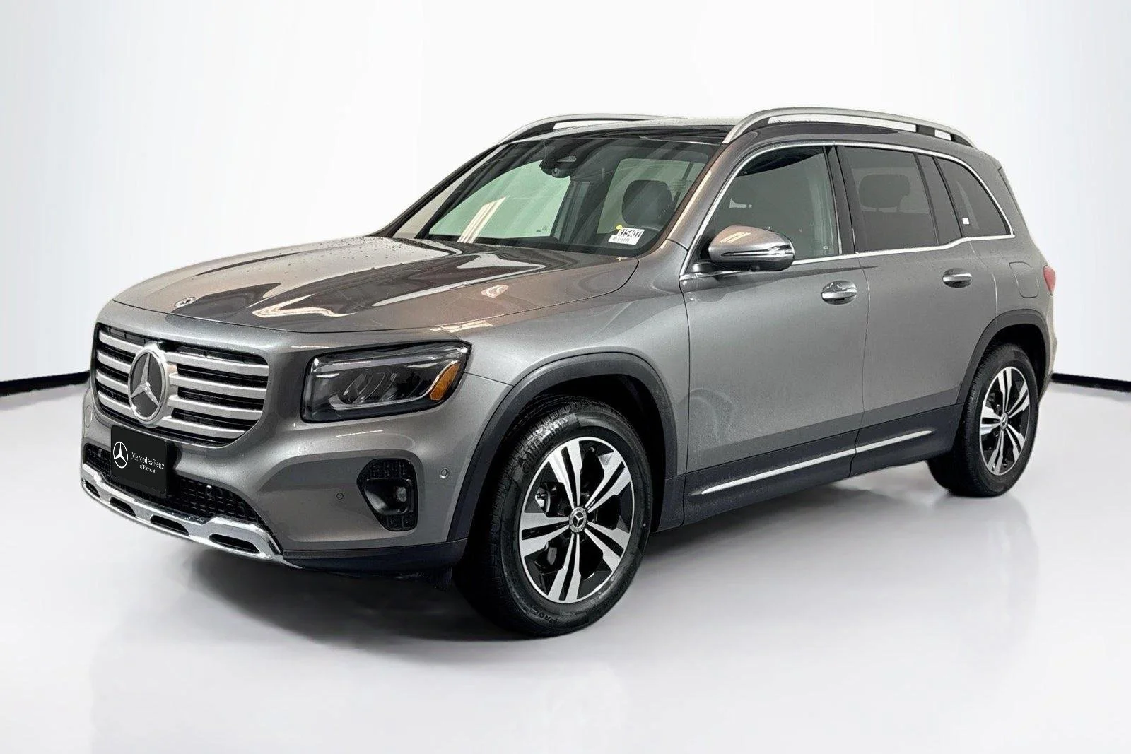 Used 2026 Mountain Grey Metallic Mercedes-Benz GLB 250 image 1