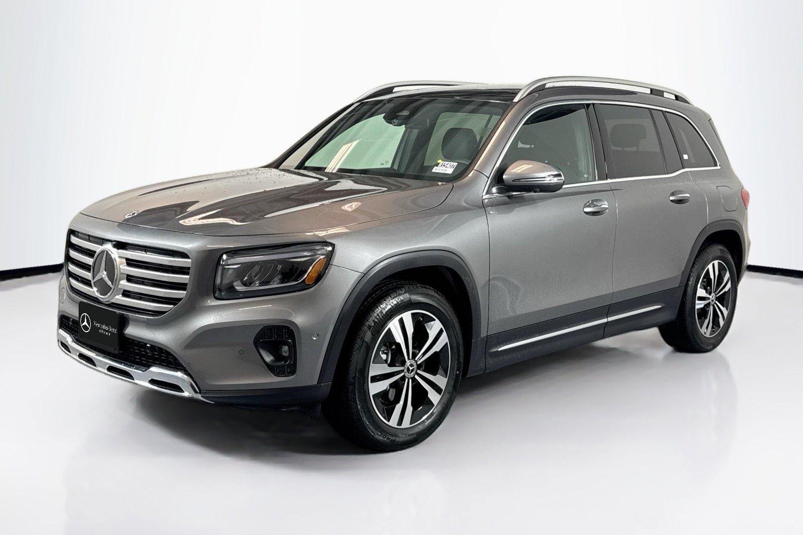 Used 2026 Mountain Grey Metallic Mercedes-Benz GLB 250 image 1