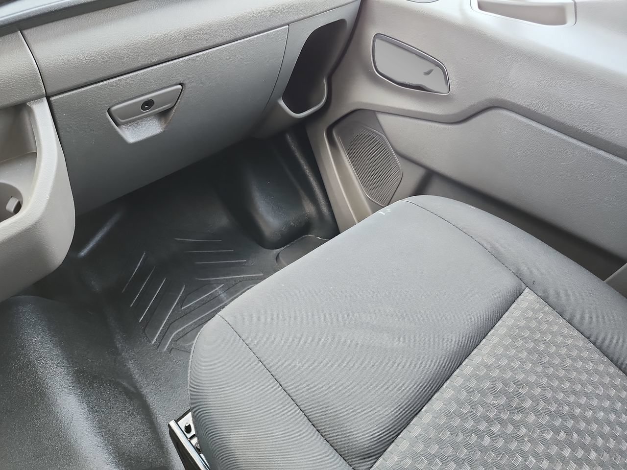 Used 2025 Oxford White Ford Base image 14