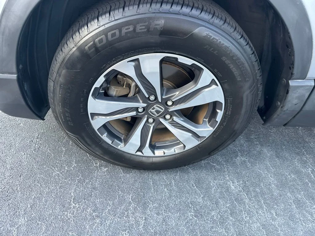 Certified Used 2019 Lunar Silver Metallic Honda LX image 10