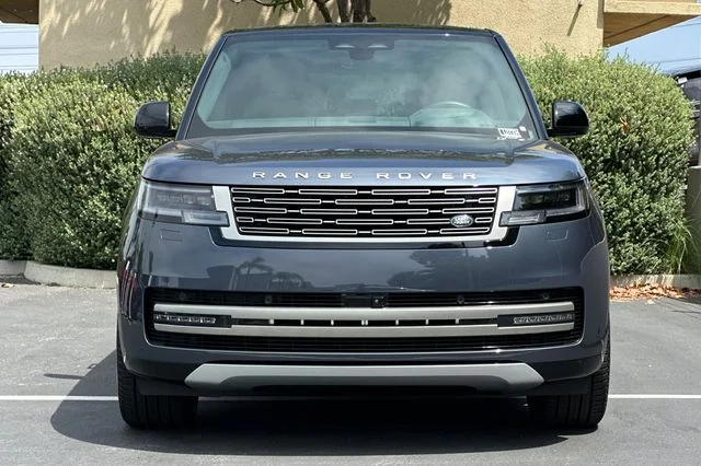 New 2026 Varesine Blue Land Rover SE image 8